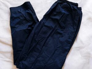 Nike Tuulihousut 01B4